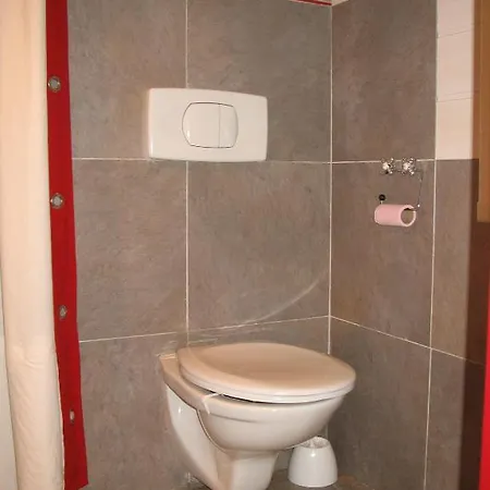 La Vallee * لو مونت دوري